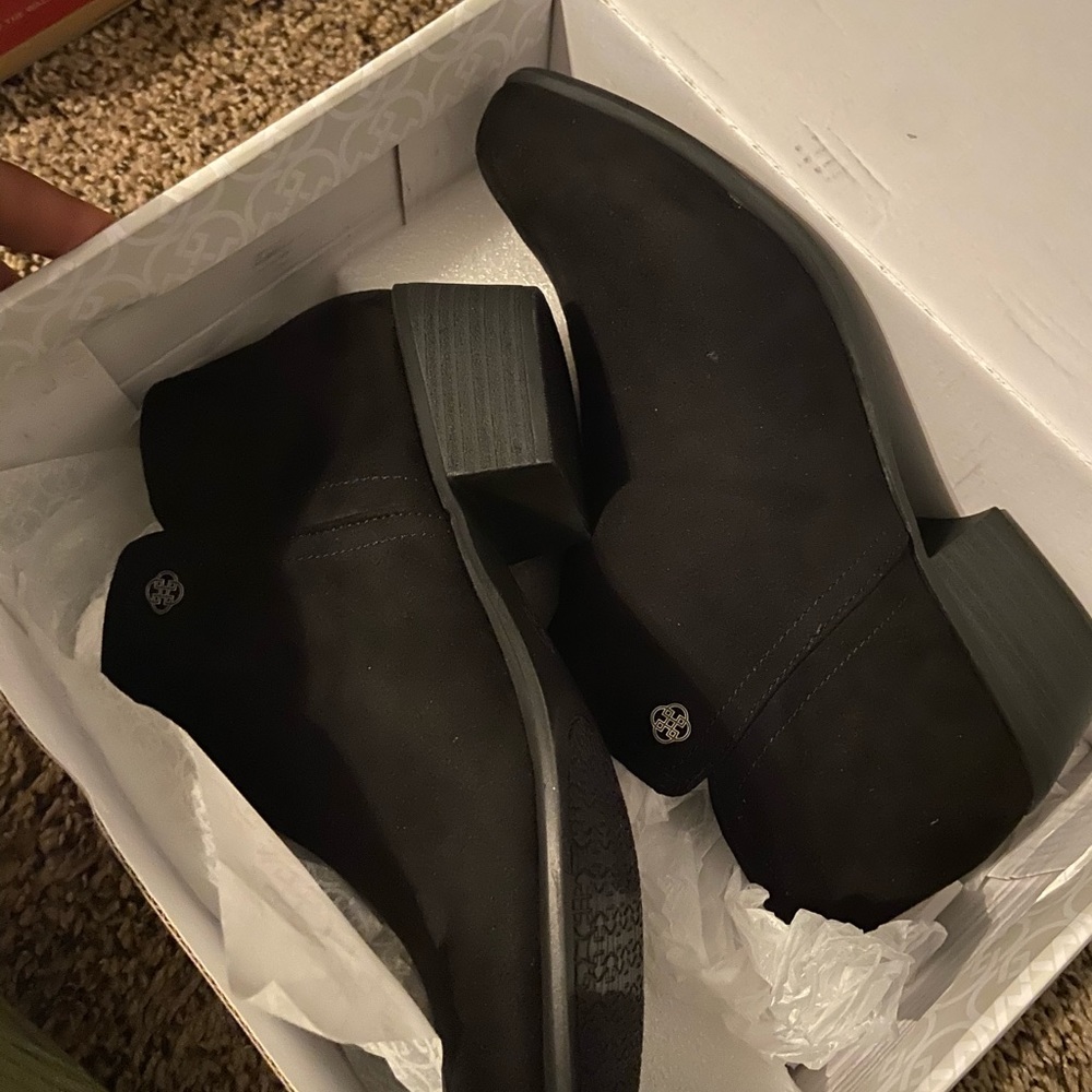 Ankle booties